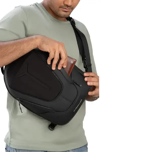 Carbonado Fender Sling Back Pack