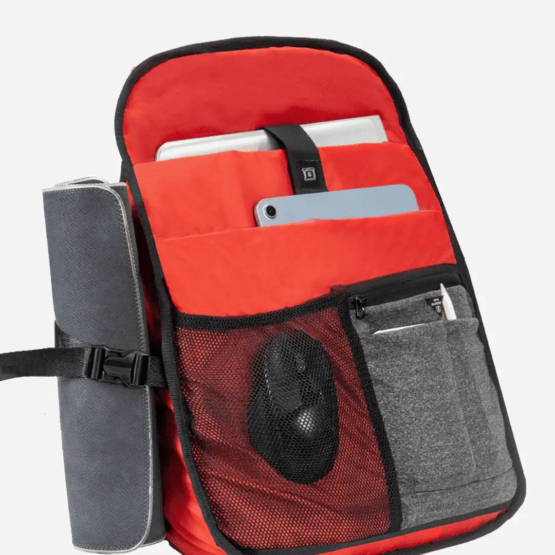 Carbonado Gaming Backpack (Black)