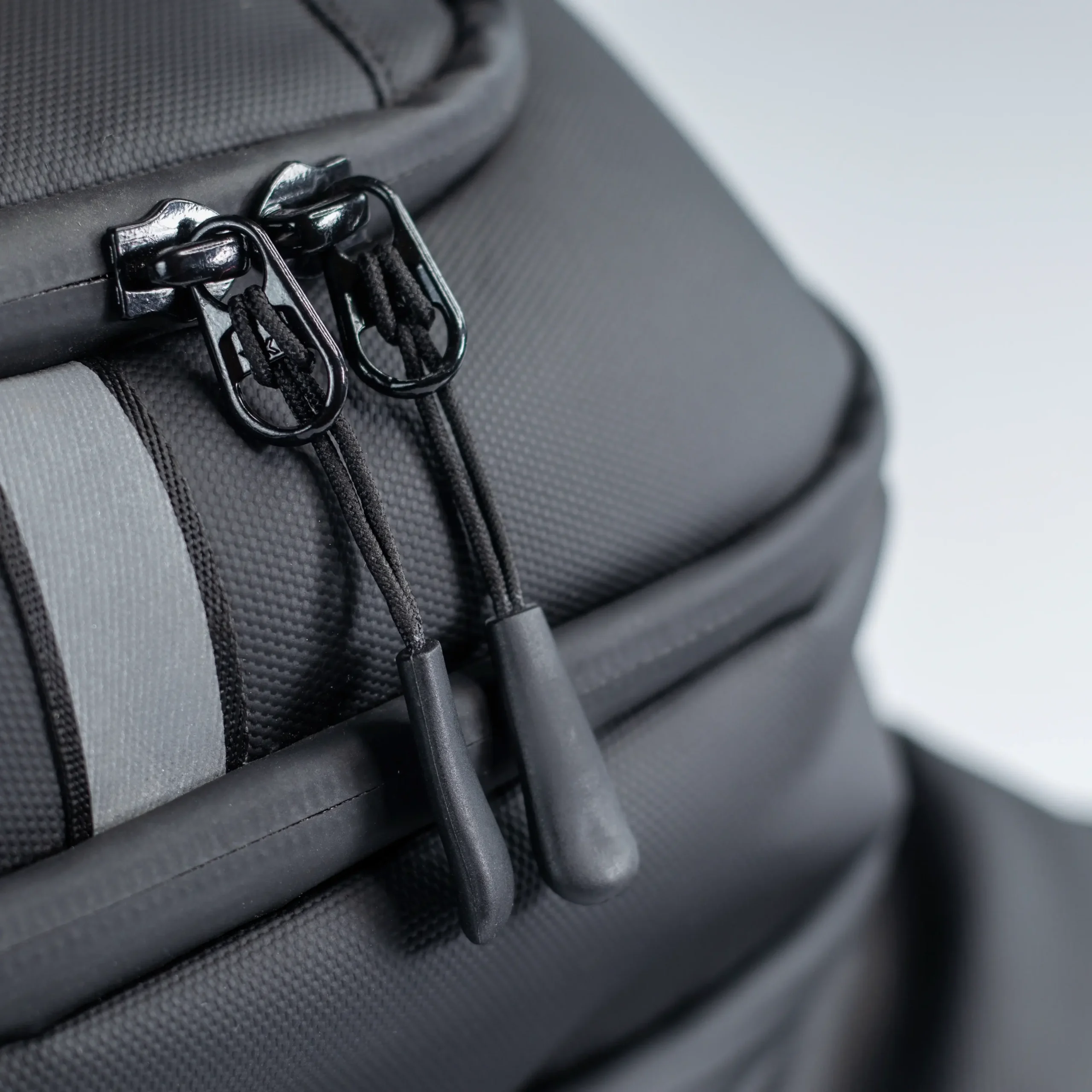 Carbonado X24 Back Pack (Grey)
