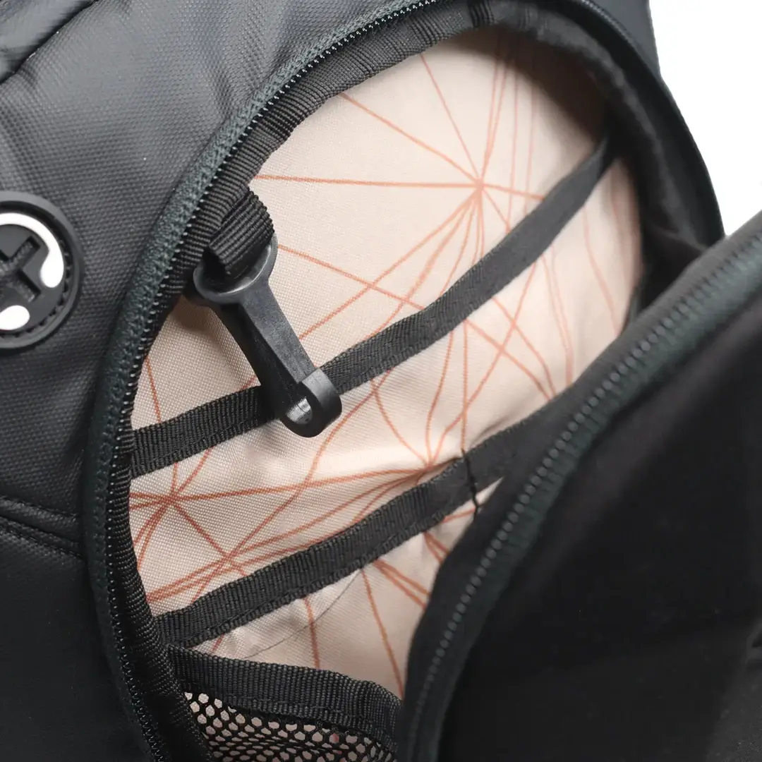 Carbonado Y07 Ultimate Hydration Back Pack