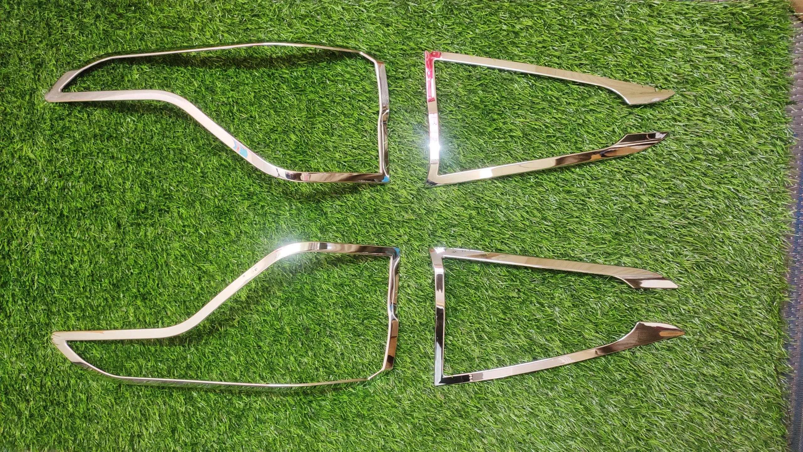 Galio Chrome Finish Tail Lamp Cover For Kia Seltos (2019-2023)(Set of 4 Pcs.)